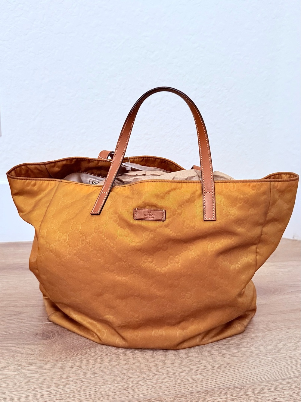 Gucci yellow Ochre Tote with tan Leather Handles, certified & authentication